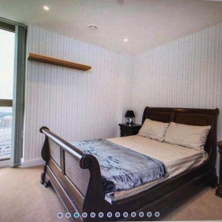 Luxurious Serviced Apartment In Кройдон Екстер'єр фото